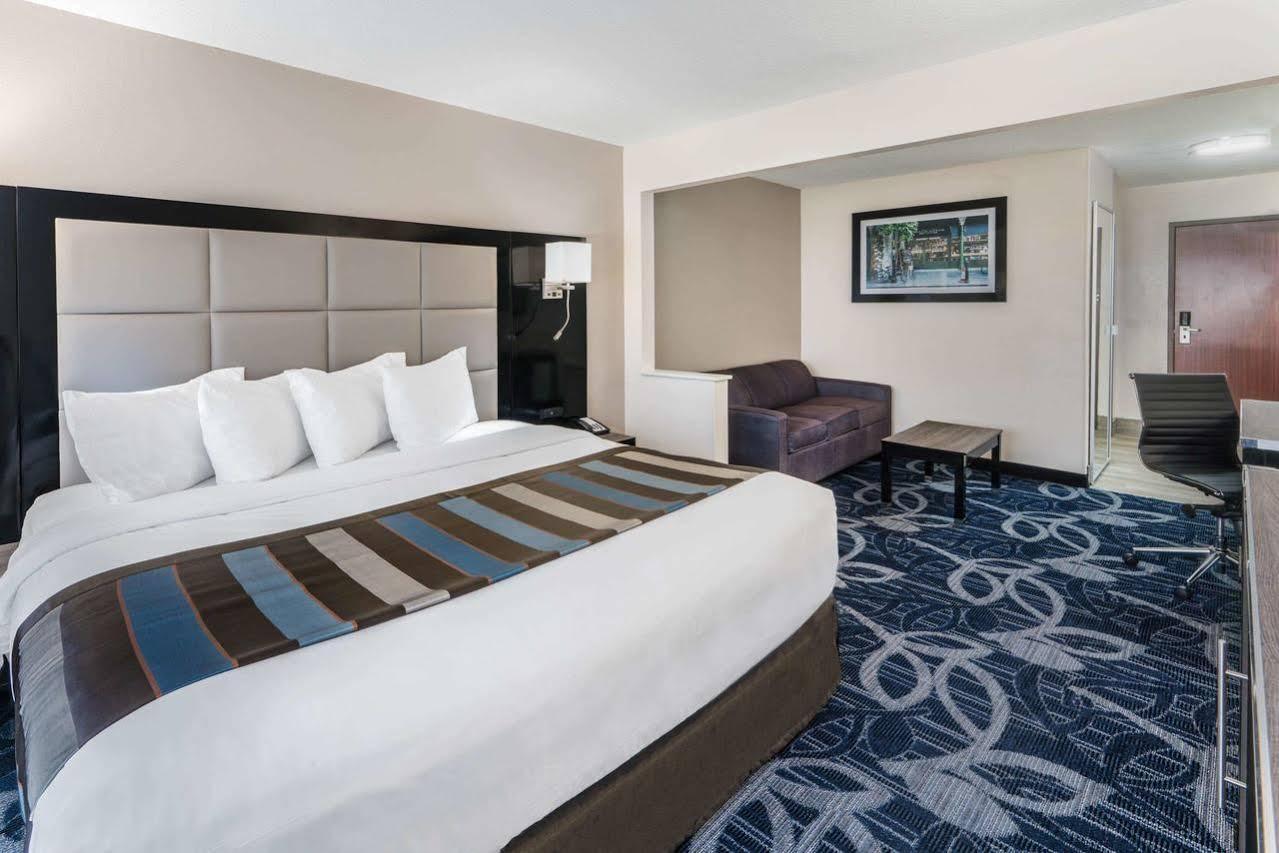 Comfort Inn & Suites Liverpool - Syracuse Buitenkant foto