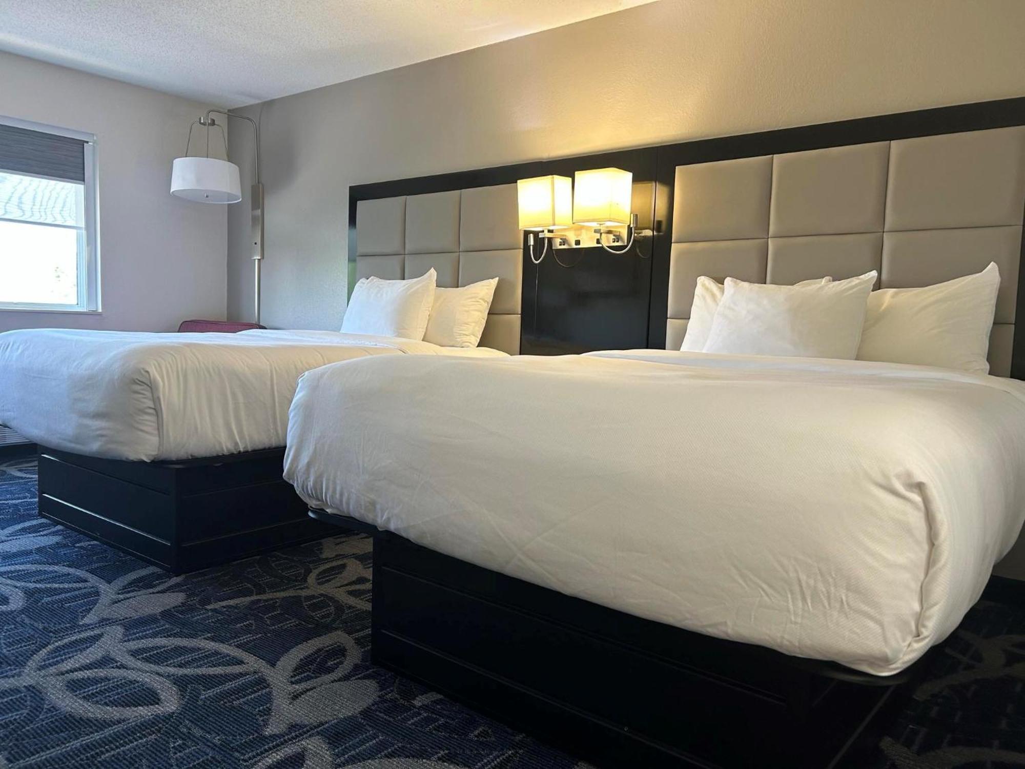 Comfort Inn & Suites Liverpool - Syracuse Buitenkant foto