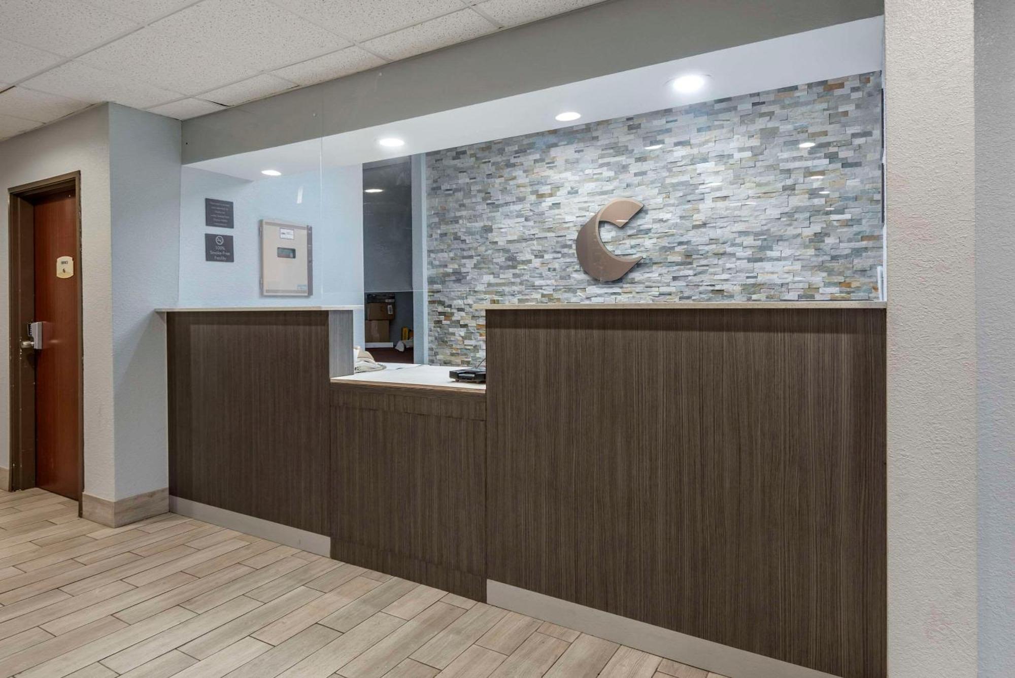 Comfort Inn & Suites Liverpool - Syracuse Buitenkant foto