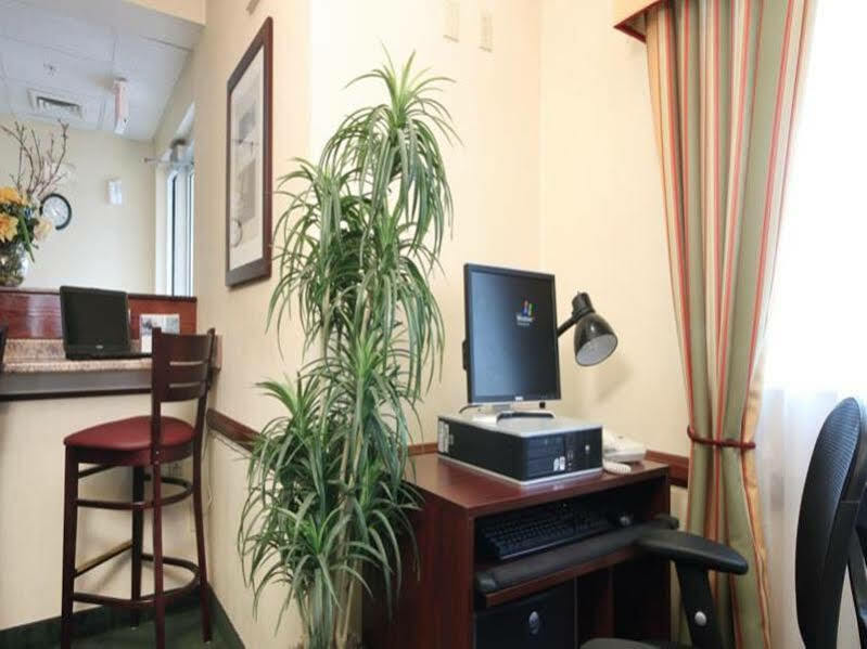 Comfort Inn & Suites Liverpool - Syracuse Buitenkant foto